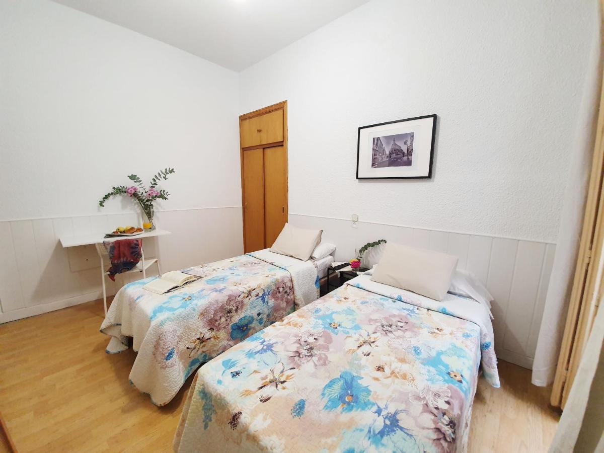 Hostal Alicante Madrid Ngoại thất bức ảnh