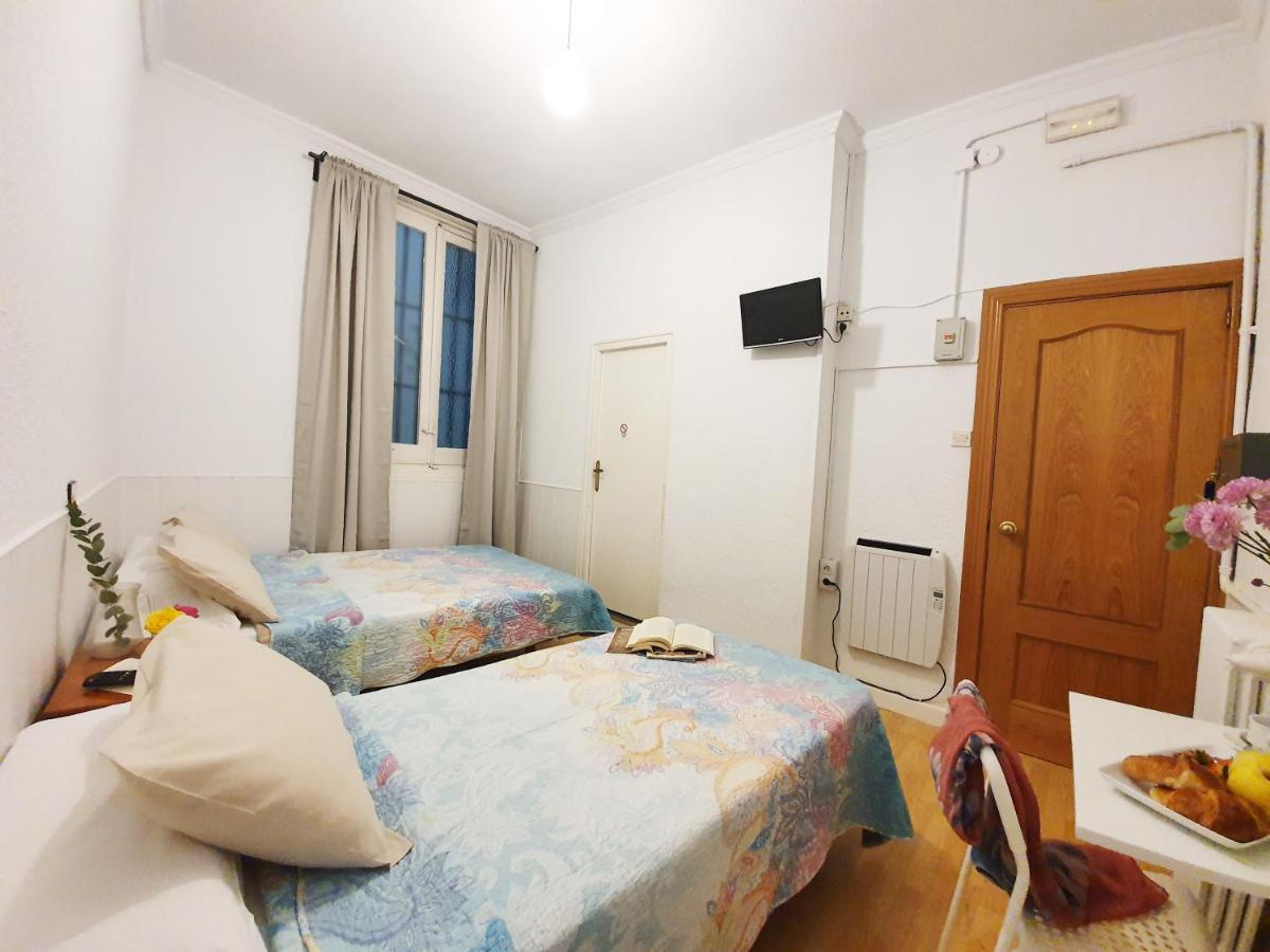 Hostal Alicante Madrid Phòng bức ảnh