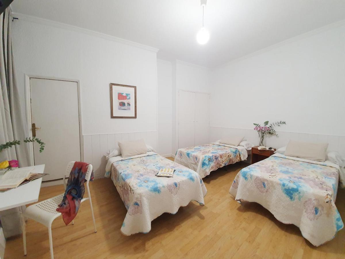 Hostal Alicante Madrid Ngoại thất bức ảnh