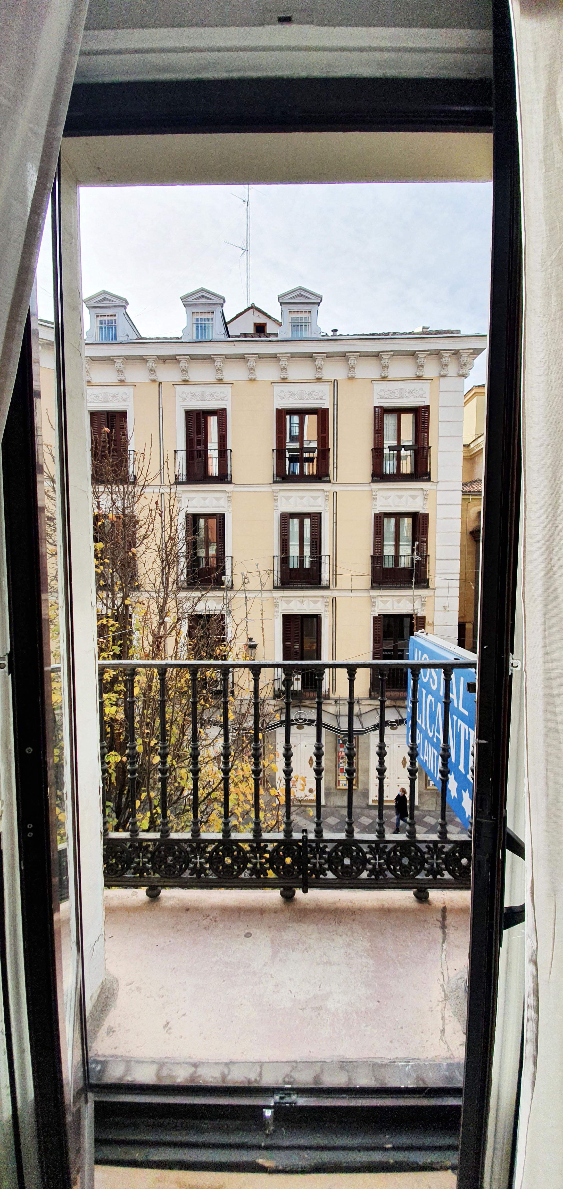 Hostal Alicante Madrid Ngoại thất bức ảnh