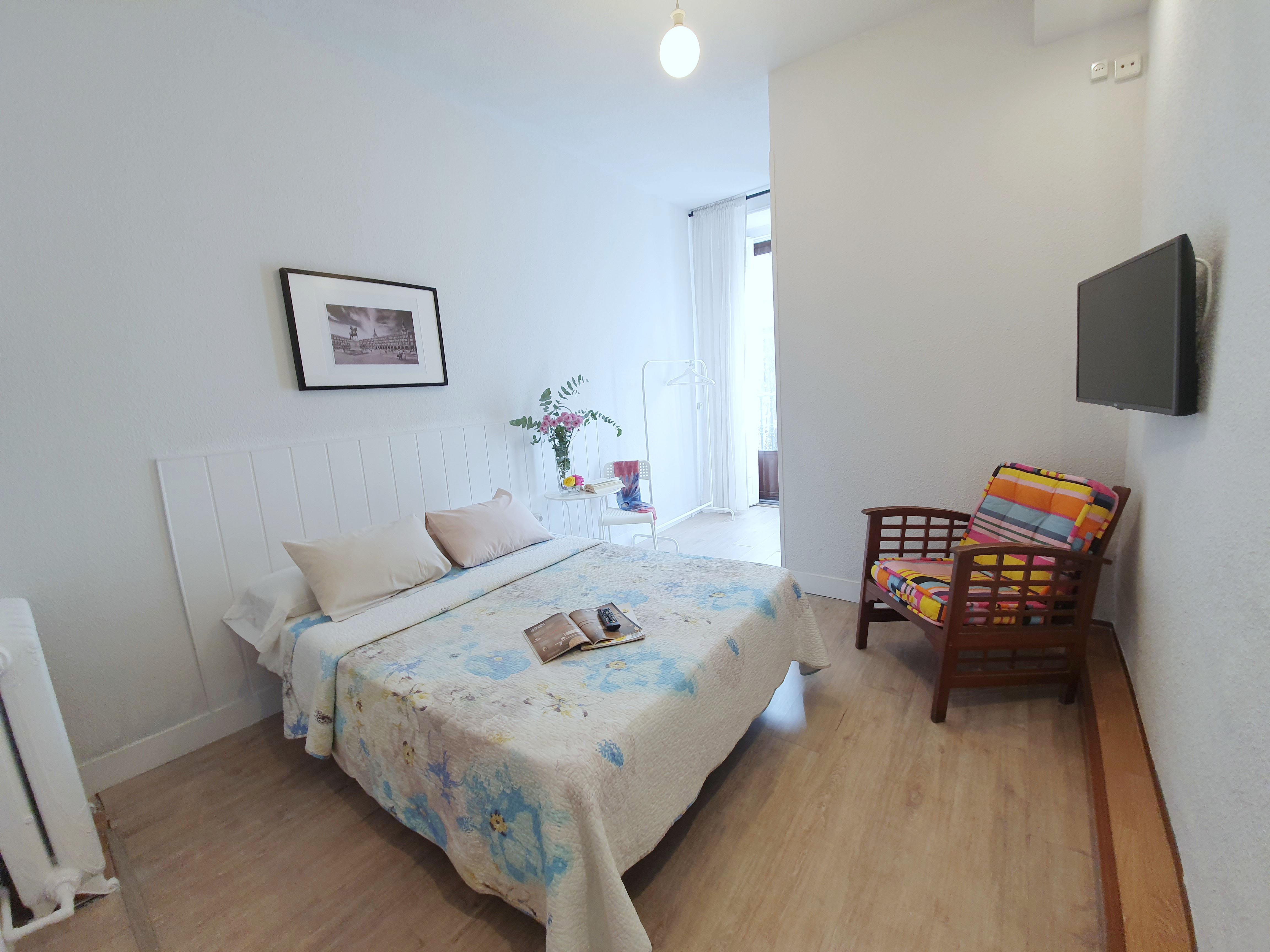Hostal Alicante Madrid Ngoại thất bức ảnh