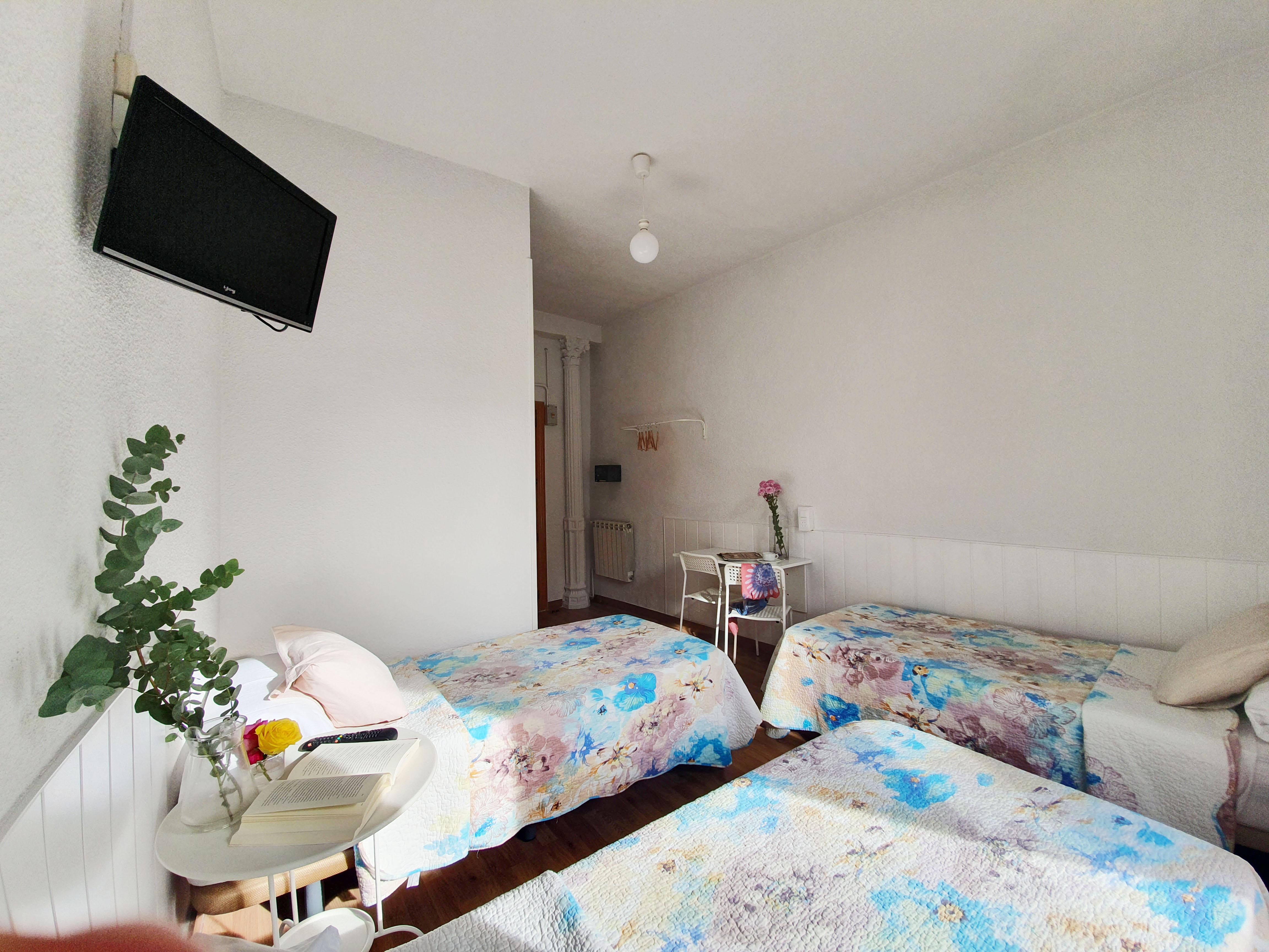 Hostal Alicante Madrid Ngoại thất bức ảnh