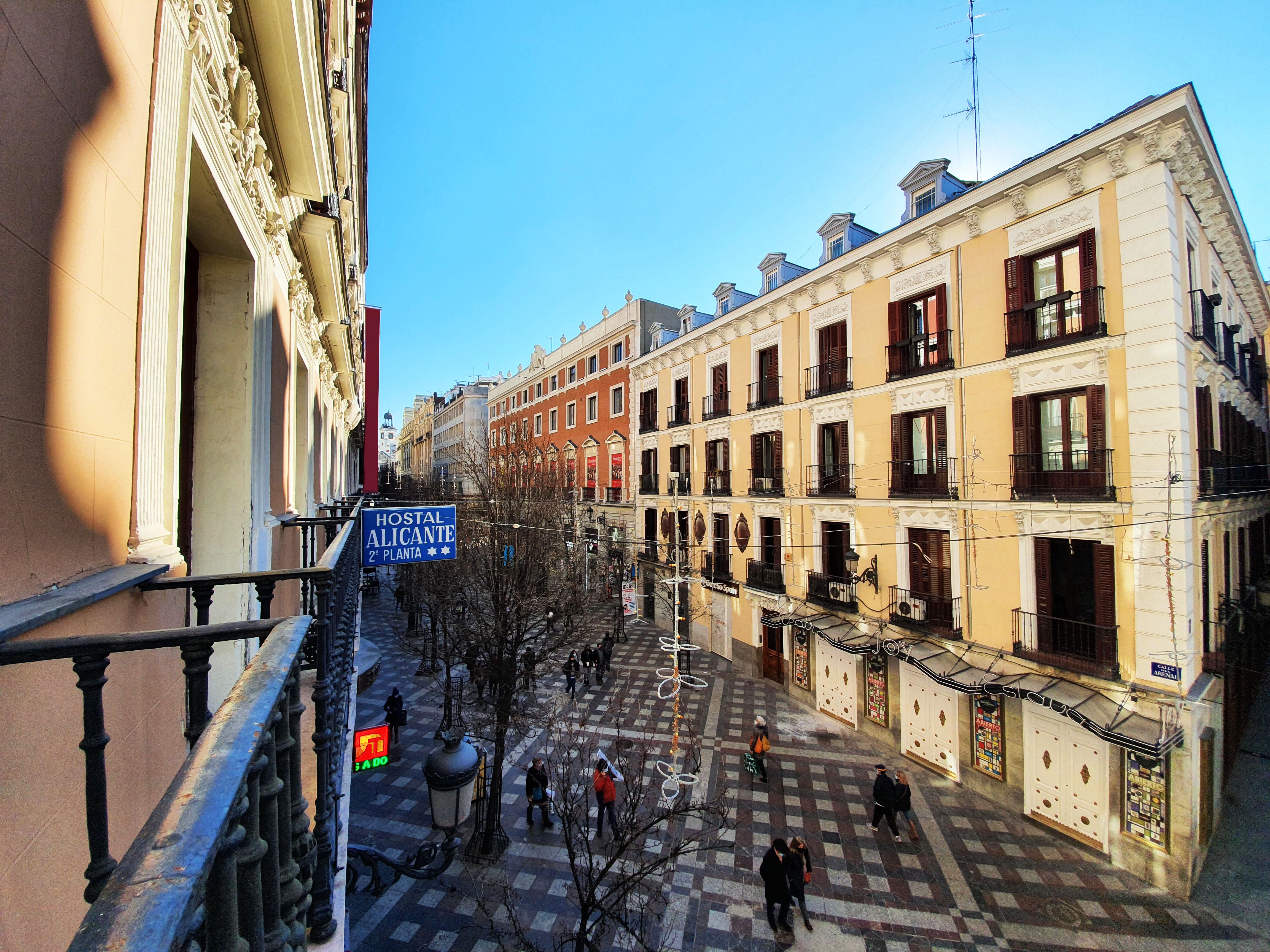 Hostal Alicante Madrid Ngoại thất bức ảnh