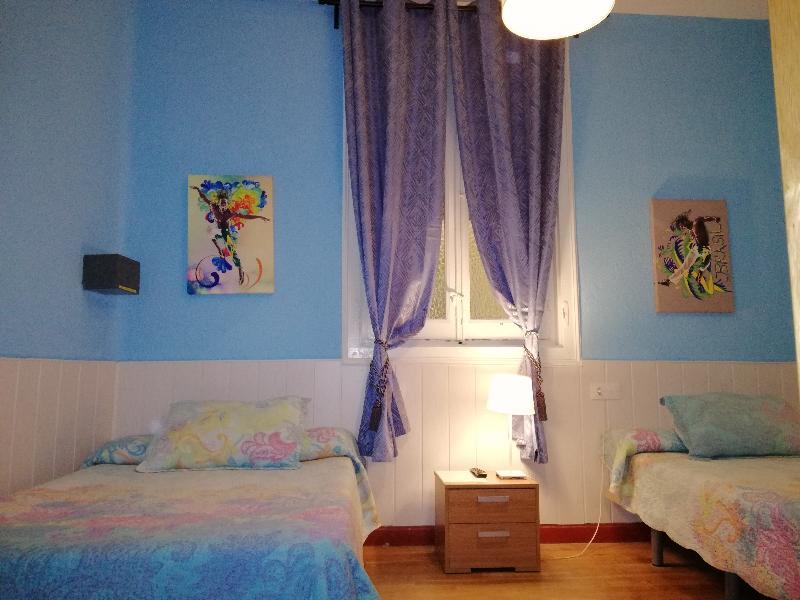 Hostal Alicante Madrid Ngoại thất bức ảnh